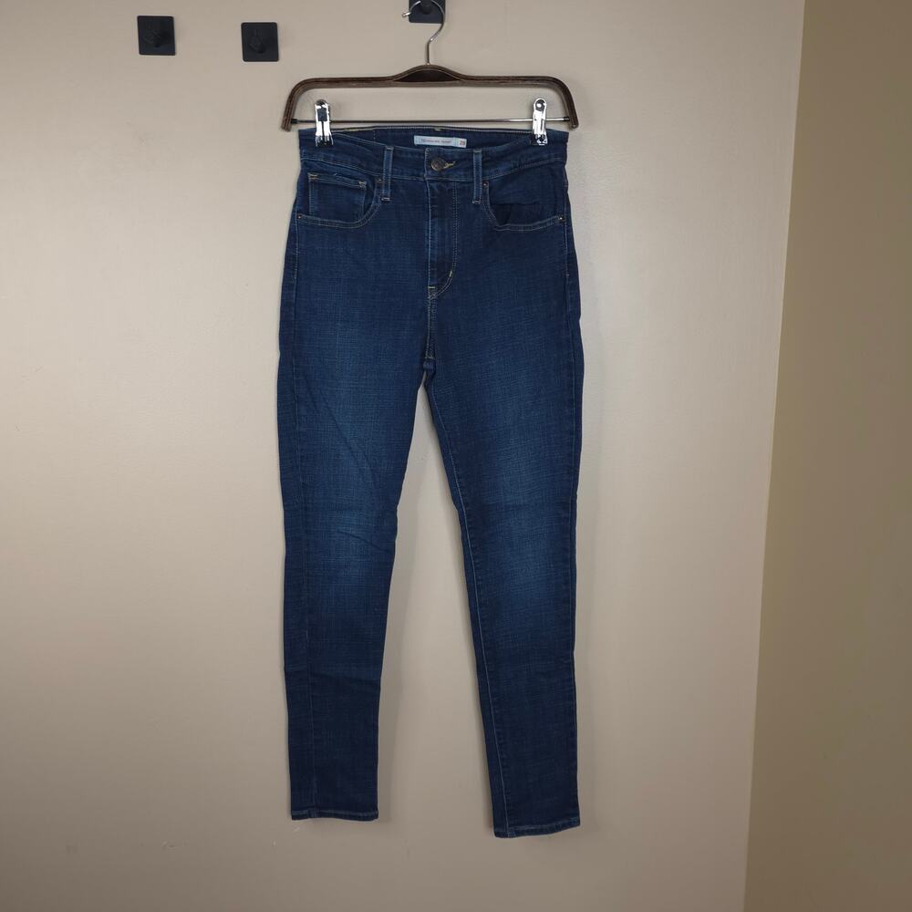 Levi's 721 High Rise Skinny Women's Jeans in Dark Wash Size 28